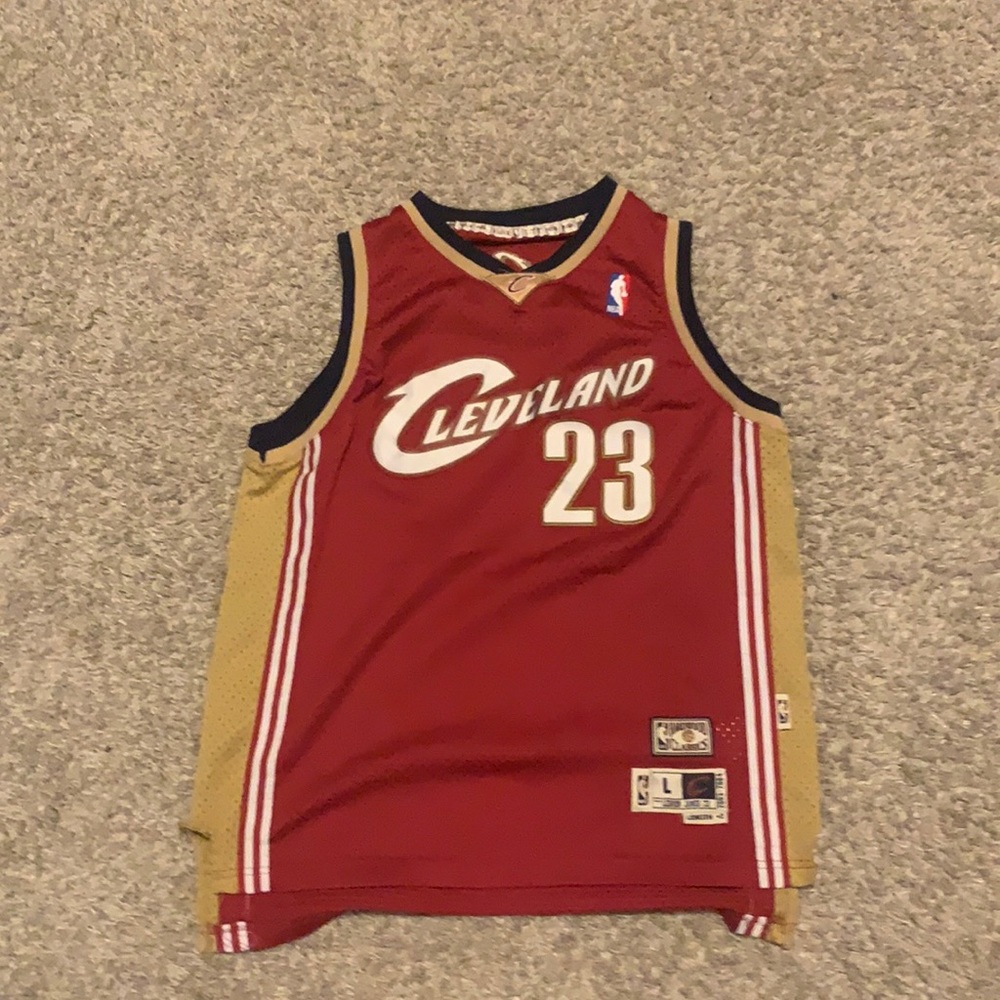 LeBron James 2003 throwback Cavaliers jersey